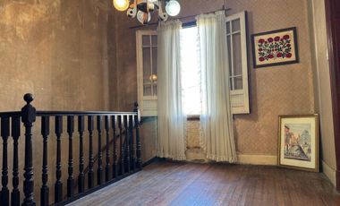 VENTA DE CASA 7 AMBIENTES EN AVELLANEDA