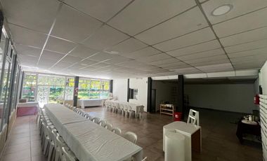 ALQUILER DE LOTE CON OFICINAS CONFLUENCIA NQN