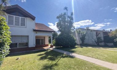 CASA 4 AMBIENTES CLAYPOLE FONDO LIBRE DOBLE LOTE