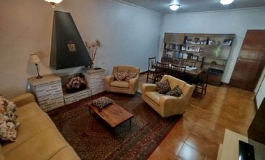 CASA 4 AMBIENTES CLAYPOLE FONDO LIBRE DOBLE LOTE