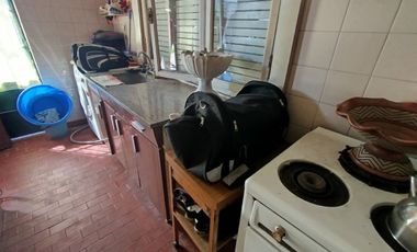 CASA 4 AMBIENTES CLAYPOLE FONDO LIBRE DOBLE LOTE