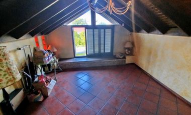 CASA 4 AMBIENTES CLAYPOLE FONDO LIBRE DOBLE LOTE