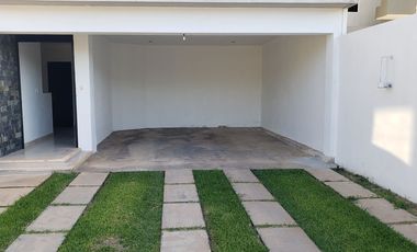 Se renta casa en Parque Natura , Cholul, Mérida