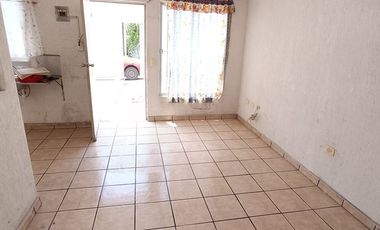 Venta de Casa en Colinas del Roble Tlajomulco