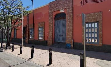 LOCAL EN VENTA EN EL CENTRO (PLAZA MARIACHI)