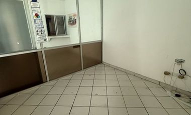 RENTA DE BODEGA POR BLVD. FRANCISCO MADERO EN COLONIA MIGUEL HIDALGO