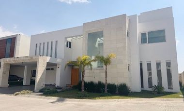 Casa en renta en Llano GRande