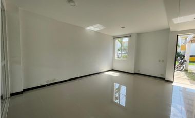 CASA VENTA LLANURAS DEL CASTILLO 3HB 3BÑ 2PP 150M2 JAMUND