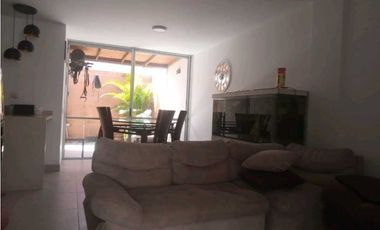 CASA CIUDAD COUNTRY KINKINA 3HB 2BÑ 1EST 1PQC 103M2 JAMUND