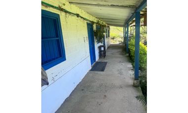 Vendo Casa campesina en Santa Bárbara Antioquia