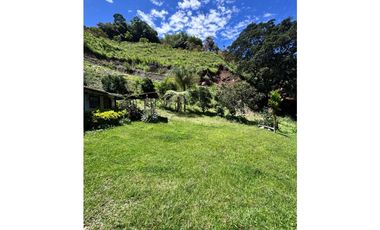 Vendo Casa campesina en Santa Bárbara Antioquia