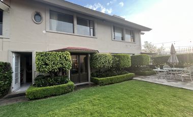 Casa en Venta en Bosques de las Lomas