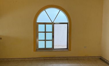 Espacio Comercial Todo en uno: Casa con terreno y 2 locales ¡Lista para Rentar!