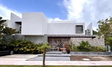 Casa en Lagos del Sol