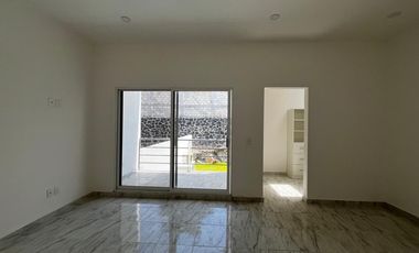 Estrene casa en fraccionamiento con acceso de la autopista