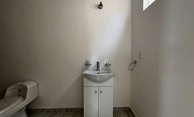 Estrene casa en fraccionamiento con acceso de la autopista