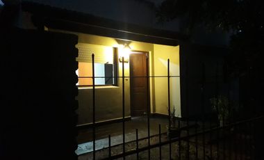 Venta Chalet 4 ambientes con gran parque y galpón. Coronel Vidal