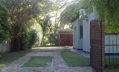 Venta Chalet 4 ambientes con gran parque y galpón. Coronel Vidal