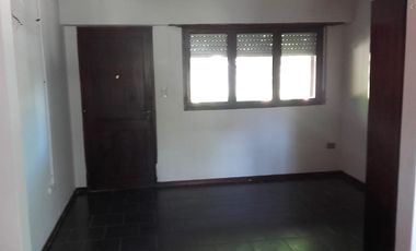 Venta Chalet 4 ambientes con gran parque y galpón. Coronel Vidal