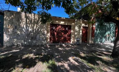 Venta casa lote propio de 520m2 a reciclar Sarandí