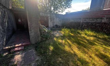 Venta casa lote propio de 520m2 a reciclar Sarandí