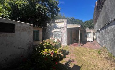 Venta casa lote propio de 520m2 a reciclar Sarandí