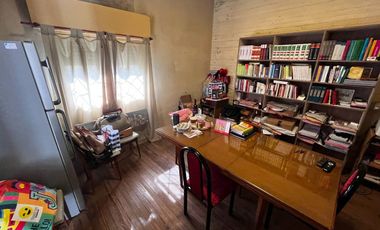 Venta casa lote propio de 520m2 a reciclar Sarandí