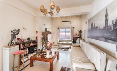 Venta CASA COCHERAS JARDÍN  Monte Grande