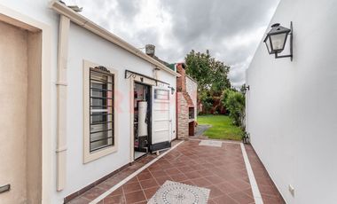 Venta CASA COCHERAS JARDÍN  Monte Grande