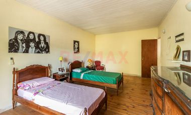 Venta CASA COCHERAS JARDÍN  Monte Grande