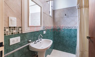 Venta CASA COCHERAS JARDÍN  Monte Grande