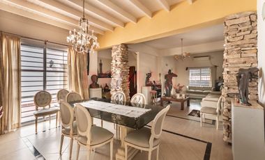 Venta CASA COCHERAS JARDÍN  Monte Grande