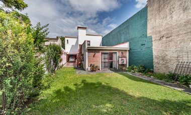 Venta CASA COCHERAS JARDÍN  Monte Grande