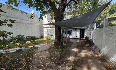 CASA EN VENTA 4 AMBIENTES con PATIO apta CREDITO