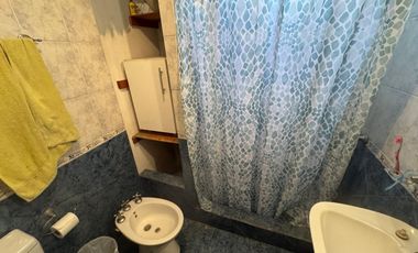 CASA EN VENTA 4 AMBIENTES con PATIO apta CREDITO