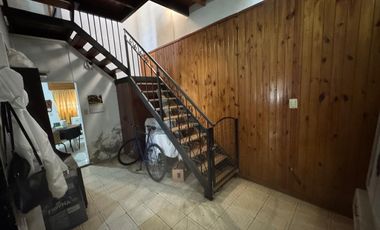 CASA EN VENTA 4 AMBIENTES con PATIO apta CREDITO
