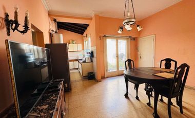 PH VENTA LOMAS DE ZAMORA ZONA CENTRICA CON COCHERA
