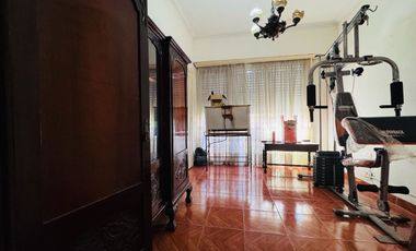 PH VENTA LOMAS DE ZAMORA ZONA CENTRICA CON COCHERA