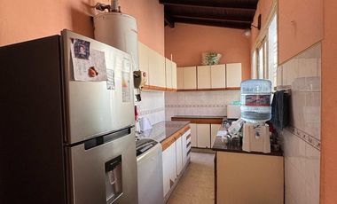 PH VENTA LOMAS DE ZAMORA ZONA CENTRICA CON COCHERA