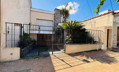 PH VENTA LOMAS DE ZAMORA ZONA CENTRICA CON COCHERA