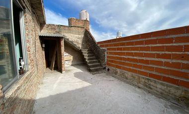 VENTA CASA EN SAN JOSE + DEPARTAMENTO
