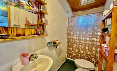 Casa tres ambientes en venta en Longchamps
