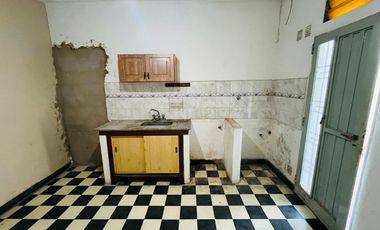PH 2 AMBIENTES VENTA MUY BUENA ZONA LLAVALLOL