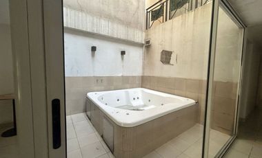 ALQUILER MONOAMBIENTE EN FLORES CON BALCON