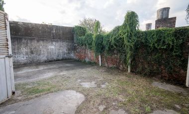 Casa en Venta  en Barrio Progreso de Pompeya.