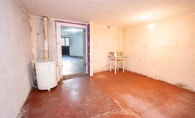 Casa en Venta  en Barrio Progreso de Pompeya.