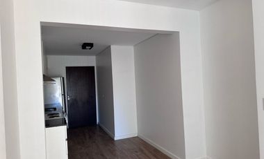 Alquiler Retiro - Piso Alto - A Estrenar