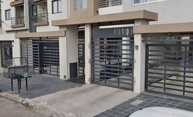 VENTA DE COCHERA DESCUBIERTA EN LANUS OESTE