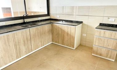 SE VENDE DUPLEX 2 DORMITORIOS SAN IGNACIO VILLAGE