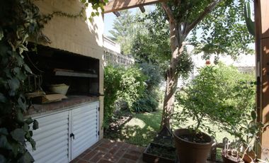 Casa en Venta en Moron Centro APTO CREDITO